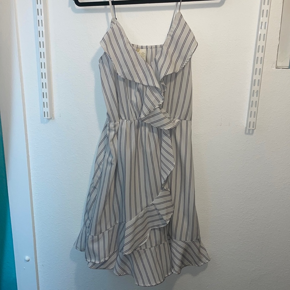 White and navy striped Japana dress size small